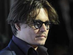 Akting Bagus, Johnny Depp Diberi Mobil