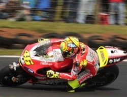 Bagaimana Kombinasi Rossi-Ducati di Sepang? 
