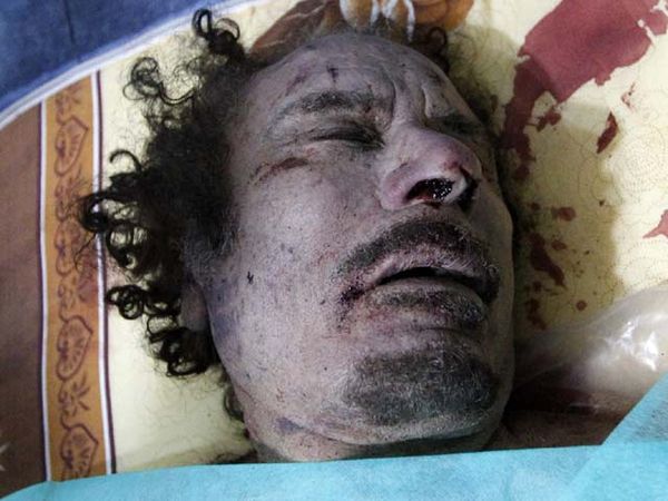 Muammar Khadafi Tewas