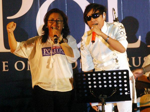 Ian Kasela Hadiri Peluncuran The Politic Ian Kasela Hadiri Peluncuran The Politic