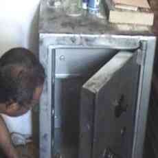 Kawanan Rampok Gondol Harta Benda Pengusaha Besi Tua