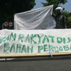 Mahasiswa Pasuruan Anggap Reshuffle Kabinet SBY-Boediono Lelucon