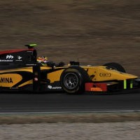 Rio Mengaku Masih Beradaptasi dengan Mobil GP2