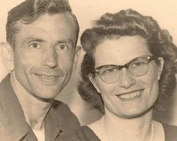 Pasangan Menikah 72 Tahun Meninggal Bergandengan Tangan