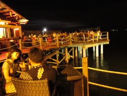 Kampoeng Popsa: Tempat Kongkow Seru di Tepi Pantai