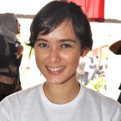 Renata Kusmanto Tolak Peran Vulgar