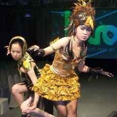 Keceriaan Berbusana ala Retrotopia