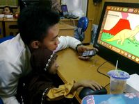Puluhan Siswa SLB Dilatih Komputer