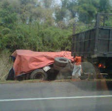 Ada Truk Terperosok, Lalin Tol Jagorawi Arah ke Bogor Tersendat