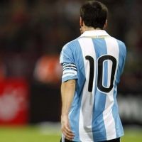 Maradona Kesal dengan Pengganggu Messi