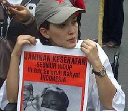 Hamil, Rieke Dyah Pitaloka Pimpin Demo Dukung RUU BPJS