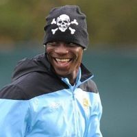 Gara-gara Bermain Kembang Api, Rumah Balotelli Kebakaran