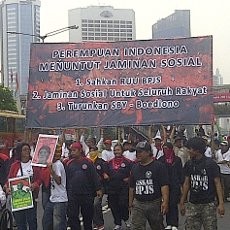 1.000 Perempuan Long March HI-Monas Dukung RUU PBJS