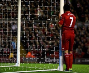 Dalglish Bela Suarez dari Tudingan Diving