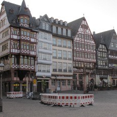 Wisata Kilat di Suhu Nol Derajat