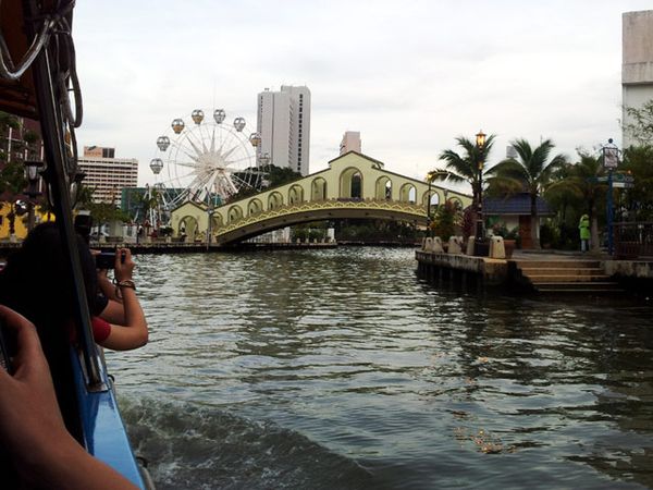 Menyusuri Sungai Melaka