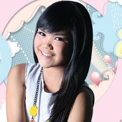 Zaneta Naomi Terharu Bisa Nyanyi di Konser David Foster