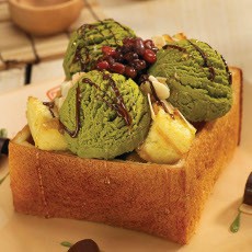 Matcha Matcha, Roti Kubus Isi Es Krim Green Tea