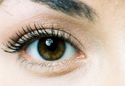 Cincin Limbal Mata Pengaruhi Daya Tarik Pria & Wanita