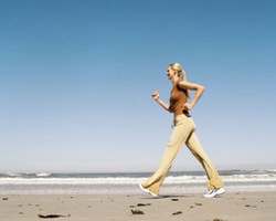 3 Olahraga yang Bisa Cegah Kanker Payudara