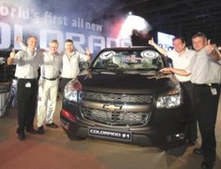 Menjajal Pikap Colorado di Thailand