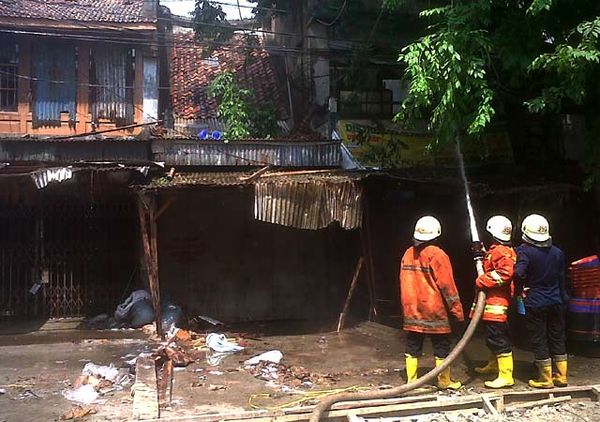 Kebakaran di Jembatan Lima Berhasil Dipadamkan