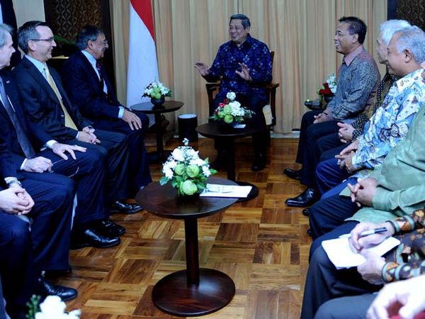 SBY Terima Menhan AS