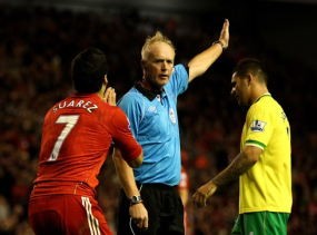 Enrique: Suarez Bukan Tukang Diving