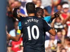Van Persie Harus Tetap di Arsenal