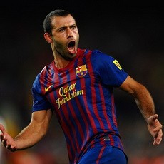 Mascherano Kaget Terus-terusan Jadi Bek