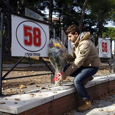 Simoncelli Tewas, Inter Ikut Berduka