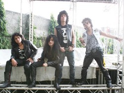 GRIBS Ditinggal Gitaris Dion Arnaldo