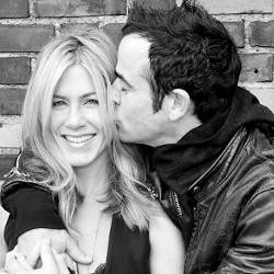 Jennifer Aniston Belum Mau Nikah dengan Justin Theroux