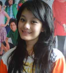 Dinda Hauw Bercita-cita Sekolah di IKJ