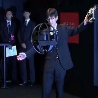 Jepang Buat Robot Bola yang Bisa Terbang 