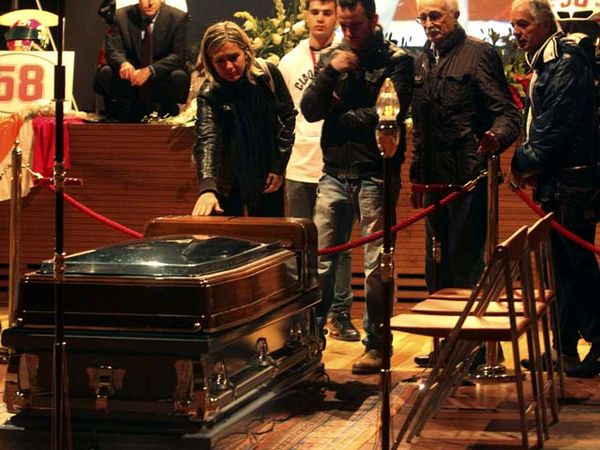 Penghormatan Terakhir untuk Simoncelli