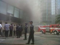  Kebakaran di Plaza Niaga Sudirman, 4 Mobil Damkar Dikerahkan