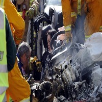 Ajaib! 2 Wanita Selamat Setelah Mobilnya Ditabrak Kereta