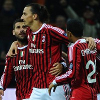 Milan Ofensif, Allegri Dikritik Galliani