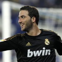 Cedera Punggung Nyaris Habisi Karier Higuain