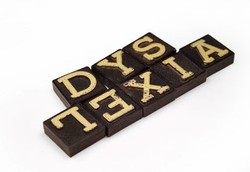 Desainer Grafis Temukan Huruf Baru untuk Penderita Disleksia