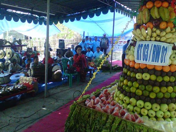 Warga Wiyung Gelar Sedekah Bumi