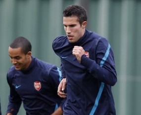 Marseille Berencana Matikan Van Persie