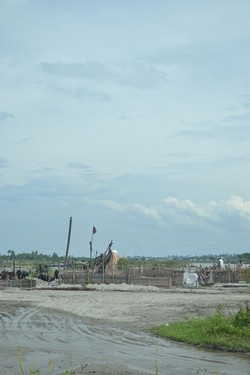 Petambang Pasir Di Sungai Palu.