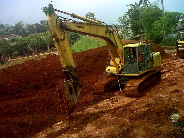 Pembongkaran Tanggul Marinir Dikebut