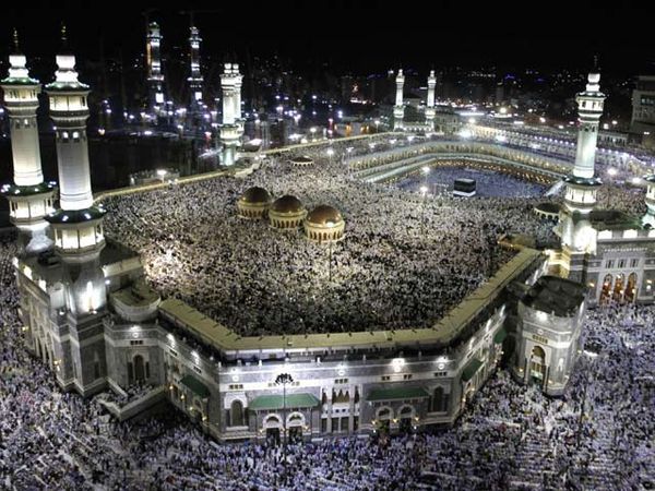 Jamaah Haji Menyemut di Makkah