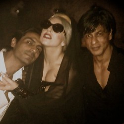 Liburan ke India, Lady Gaga Berpesta Bareng Shahrukh Khan