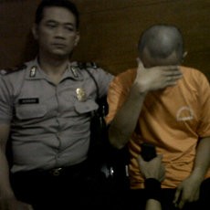 Miing Layani Pembeli via Ponsel di Sel Lapas Karawang