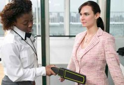 Metal Detectors Tidak Pengaruhi Alat Pacu Jantung