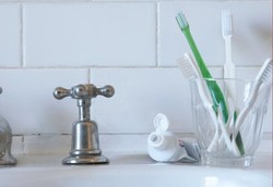 Ini Dia 4 Benda Paling Kotor di Kamar Mandi